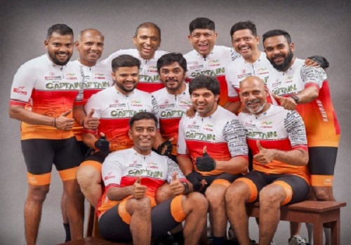 Tamil star Arya completes 1,540km London-Edinburgh-London cycling event