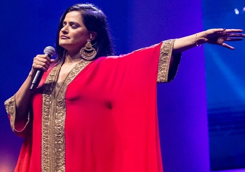 Sona Mohapatra sings `Kuhu Kuhu` in impromptu tribute to Lata Mangeshkar