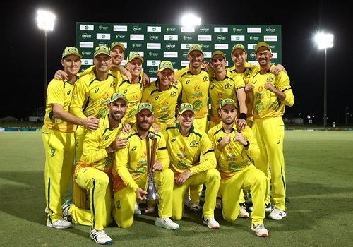 Smith, bowlers shine as Australia complete 3-0 sweep of New Zealand; give Finch winning send-off