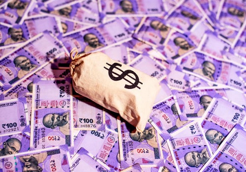 India`s RBI sells dollars as rupee hovers near record lows 