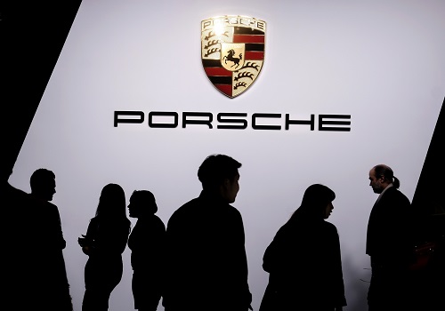 Porsche valued at up to $75bn in share sale