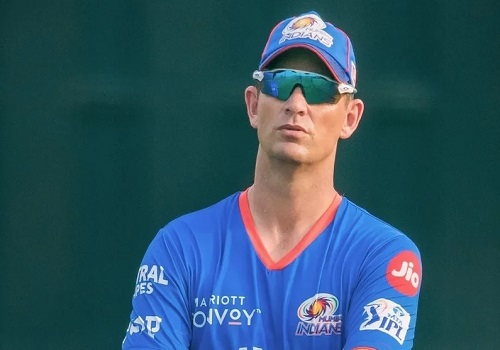 Ex-New Zealand pace bowler Shane Bond appointed head coach of MI Emirates