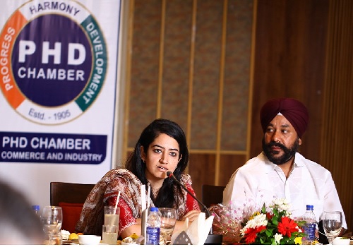 PHDCCI Kashmir holds session with Ms. Saloni Rai Director Industries and Commerce Kashmir