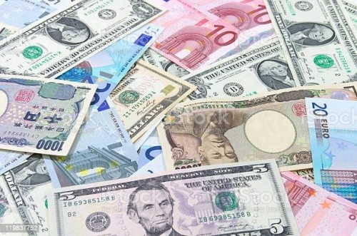 King dollar crushes yen as aggressive Fed bets ramp up
