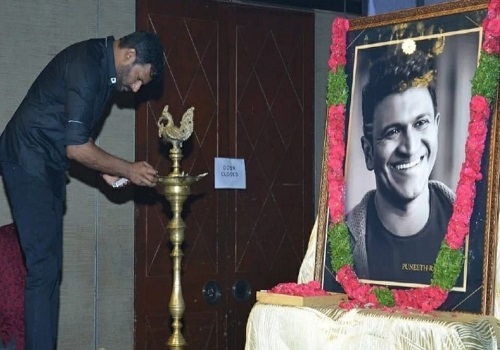 Tamil actor Vishal visits orphanage run by late Kannada superstar Puneeth Rajkumar