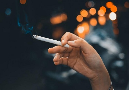 Parental smoking habit may influence their teenage kids