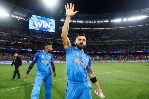 T20 World Cup: `If eagle does not fly for two days, sky does not belong to pigeons` - Kohli`s masterclass hailed on social media