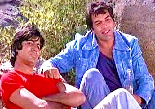 Dharmendra posts picture from Sholay, calls Amitabh `most talented actor`