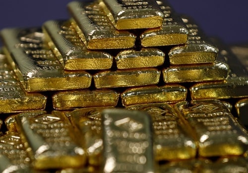 Commodity Article : Gold gives up gains to end the week lower record US exports kept Crude prices higher by Mr Prathamesh Mallya, Angel One Ltd