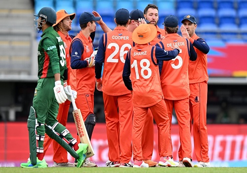 T20 World Cup: Van Meekeren, De Leede pick two wickets each as Netherlands restrict Bangladesh to 144/8