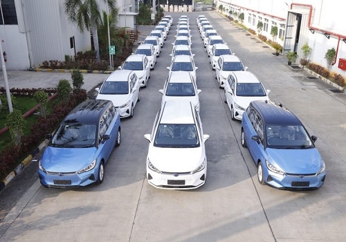 BYD India targets 15,000 EV sales in 2023, to expand portfolio & network