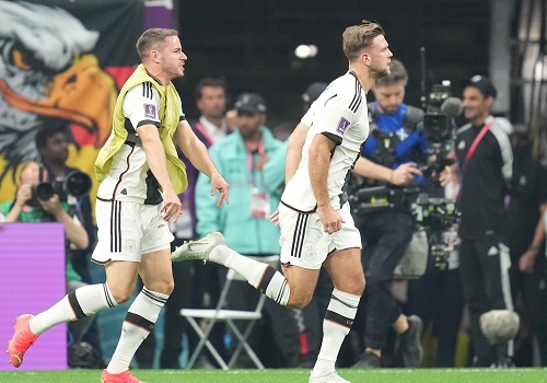 Fullkrug's strike helps Germany to 1-1 draw with Spain, qualifying hopes alive