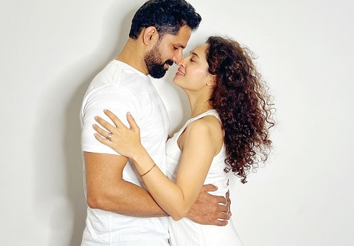 Actors John Kokken, Pooja Ramachandran will soon be parents
