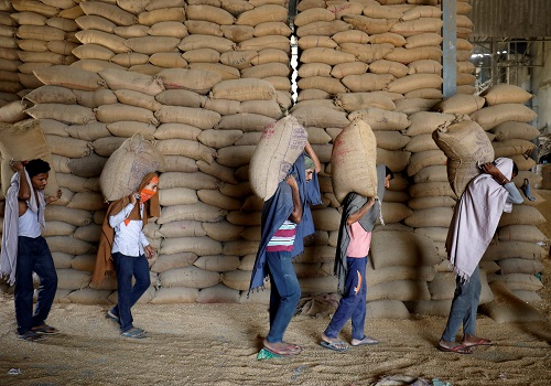 India set to offer wheat to flour millers, biscuit makers to tame prices 