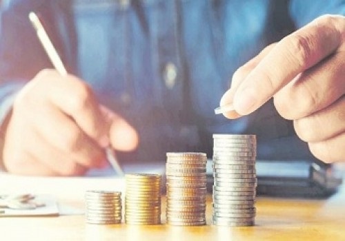 Manappuram Finance gains on planning to raise fund through various options