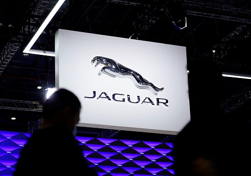 Jaguar Land Rover sees Q3 free cash flow above $485 million