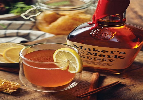 Delectable hot toddy cocktails