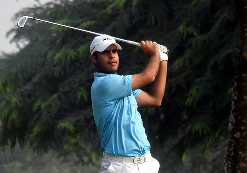 Slow start for Shubhankar as Poulter and Bland lead; Dubai Desert Classic extended to Monday due to weather