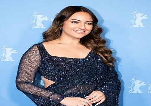 Sonakshi Real Xxx - Sonakshi Sinha' is chuffed with response to her OTT series 'Dahaad' at  Berlinale