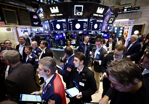 Wall Street ends sharply lower, Treasury yields dip ahead of jobs report