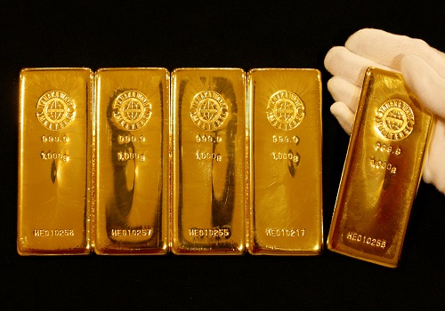 Commodity Article : Gold slips as dollar strengthens, Crude settles lower Says Prathamesh Mallya, Angel One