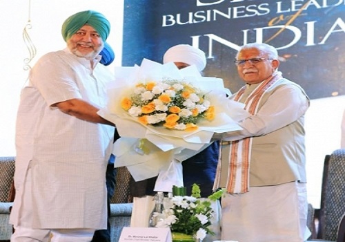 Chief Minister Manohar Lal Khattar invites industrialists to set up bases in Haryana