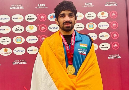 Asian Wrestling Championship : Aman Sehrawat wins first gold medal for India; Deepak bags bronze