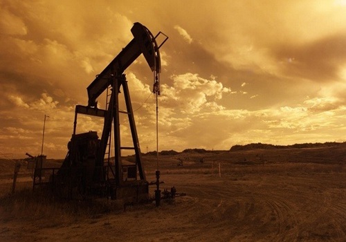 Oil prices edge higher on falling US inventories, China data