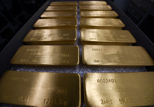 Gold advances on softer dollar as traders await US inflation data