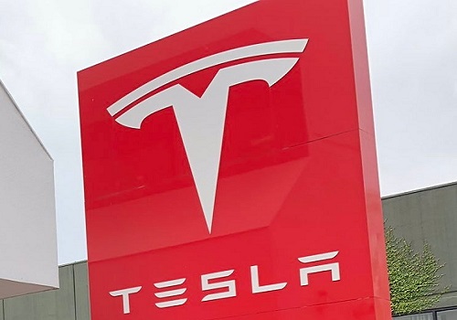 Tesla`s income drops 24% to $2.7 bn amid EV price cuts