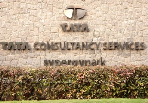 TCS rises on entering into partnership with Jaguar Land Rover