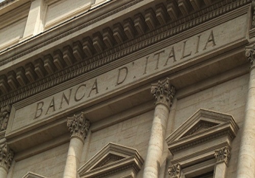 Italy`s public debt tops $3 trillion for 1st time