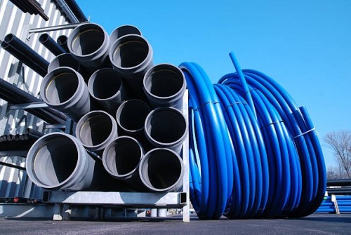 Indian Hume Pipe Company rises on executing agreement with Kalpataru