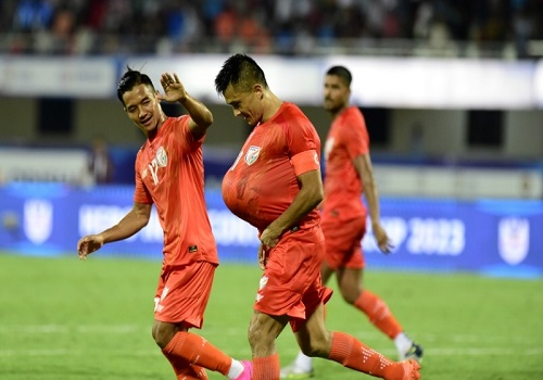 Sunil Chhetri announces wife`s pregnancy in style after scoring 86th goal for India