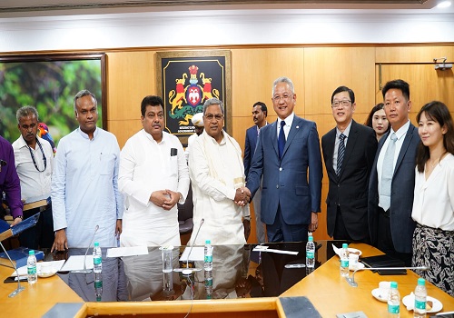 Siddaramaiah holds talks with CEO of Foxconn subsidiary in Bengaluru