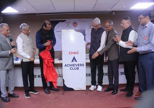 CMAI Promotes Garment Manufacturing Entrepreneurship in Surat; Facilitates Knowledge Session with Siddharth Bindra of BIBA