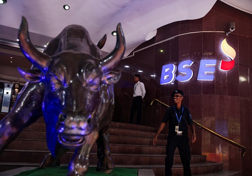 Indian blue-chip shares reverse to end lower as financials, autos weigh