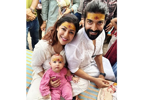 Gurmeet, Debina visit Varanasi for youngest daughter Divisha`s Mundan