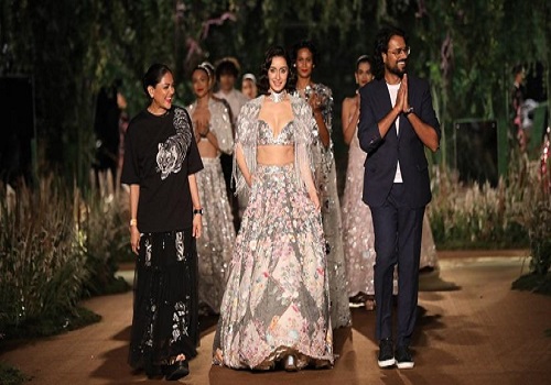 Rahul Mishra Grand Finale at FDCI Hyundai India Couture Week