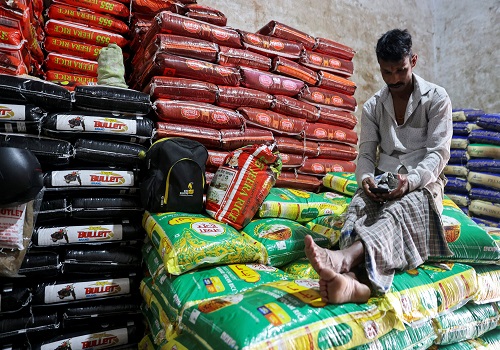 India`s rice export ban could hit planting, farm income -farmers`body