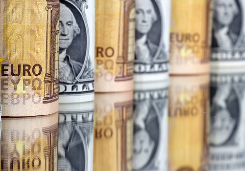 Buoyant dollar on course for its longest weekly winning streak since 2014
