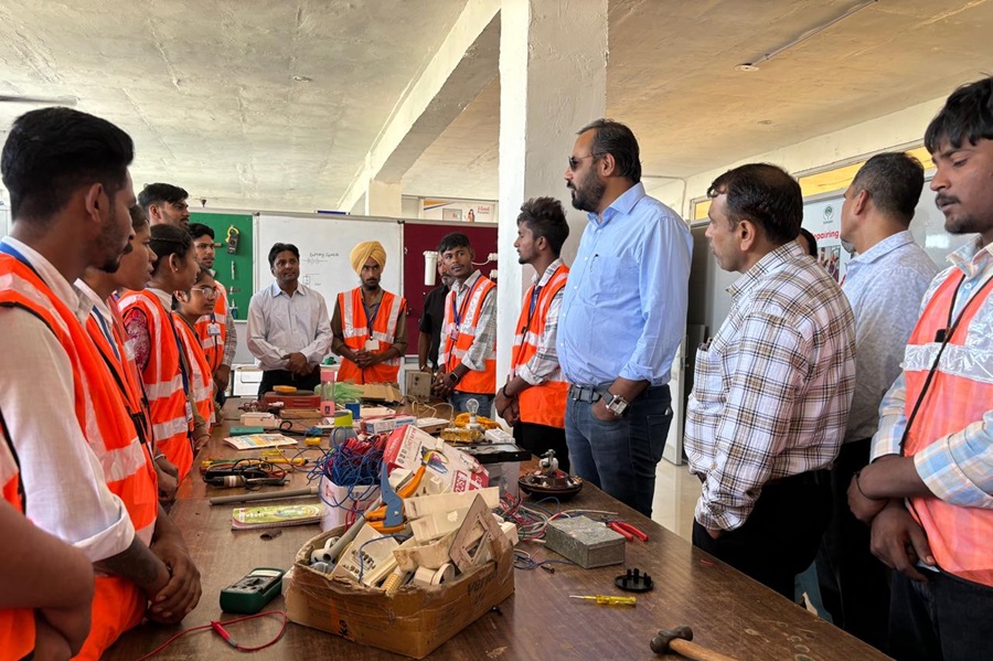 Adani Foundation at ACC Tikaria empowers rural entrepreneurs of Gudur through SHGs