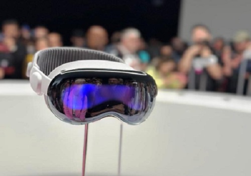 Apple Vision Pro – Redefining the Future of Technology