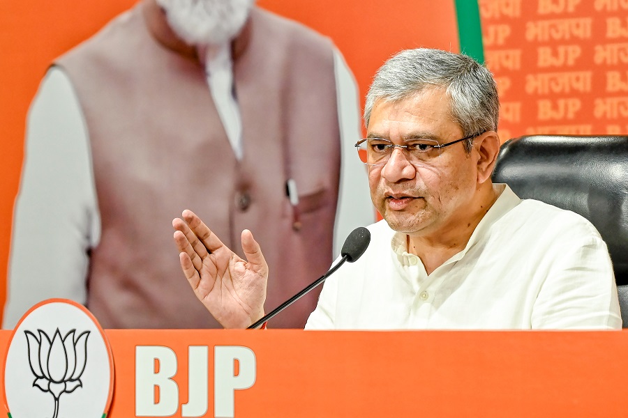 I urge all to join PM Narendra Modis call for Swadeshi by adopting indigenous products & services: Ashwini Vaishnaw