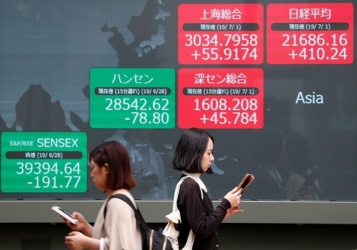 Asian shares fall on global rate scare, yen plumbs 34-yr low