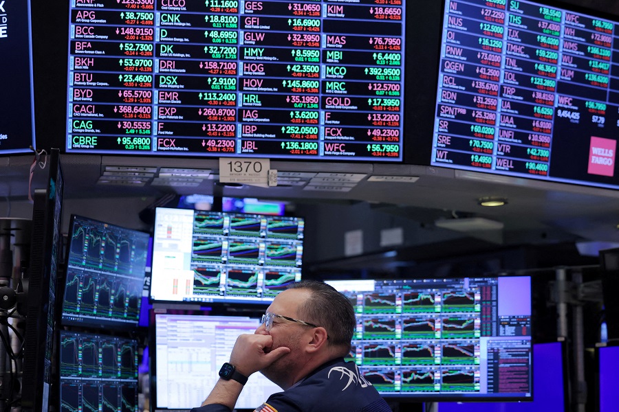 Asia shares off to shaky start, but Wall St futures bounce