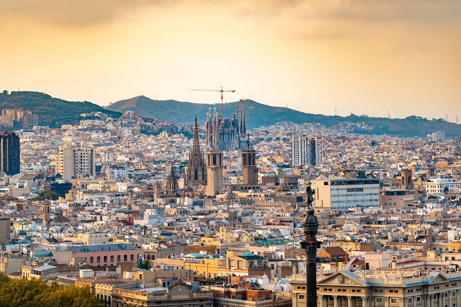 Discovering Barcelona: A Jewel of International Tourism