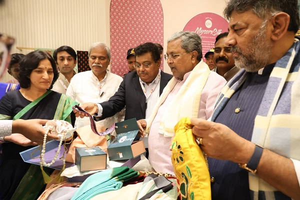 CM Siddaramaiah inaugurates`Kalaloka` store at Bengaluru Airport to showcase GI products