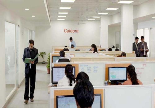 Calcom Vision moves up on tying up with Flipkart India