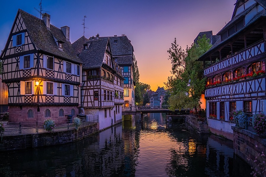 Cultural Tourism Booms in 2025 as Travelers Seek Authentic Experiences
